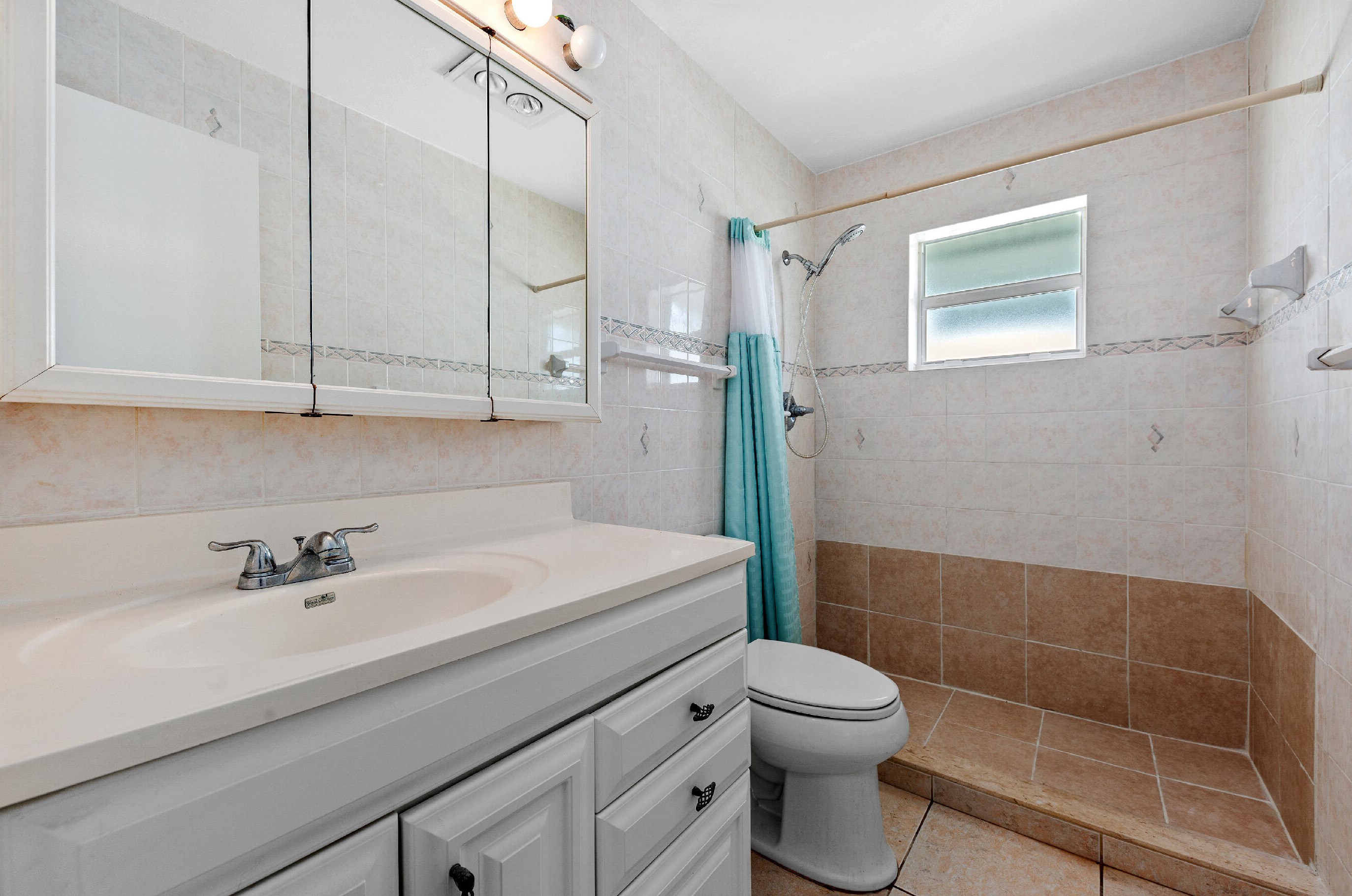 2388 9 Ave, Boynton Beach FL 33435-3139 exterior