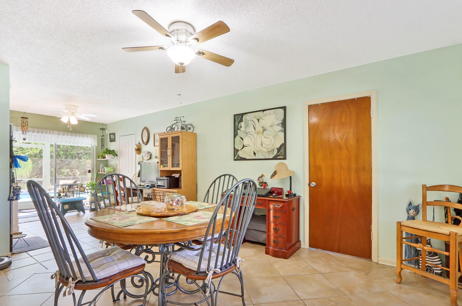 998 Mohican Blvd, Jupiter FL exterior