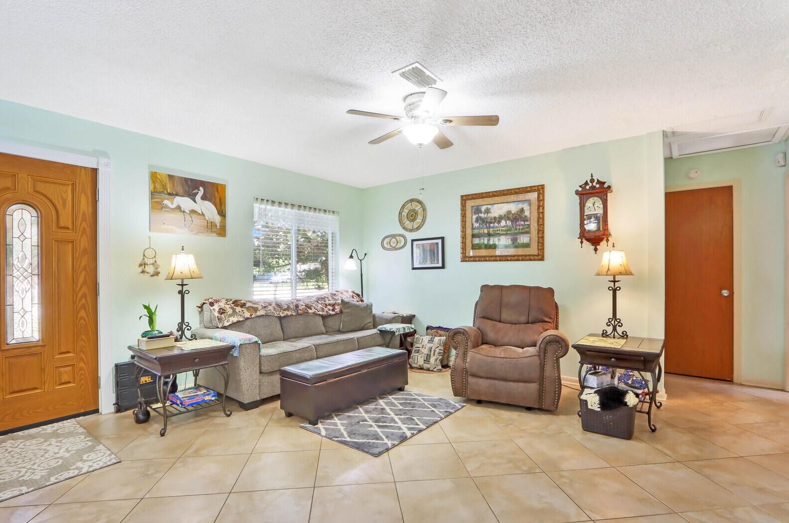 998 Mohican Blvd, Jupiter FL exterior