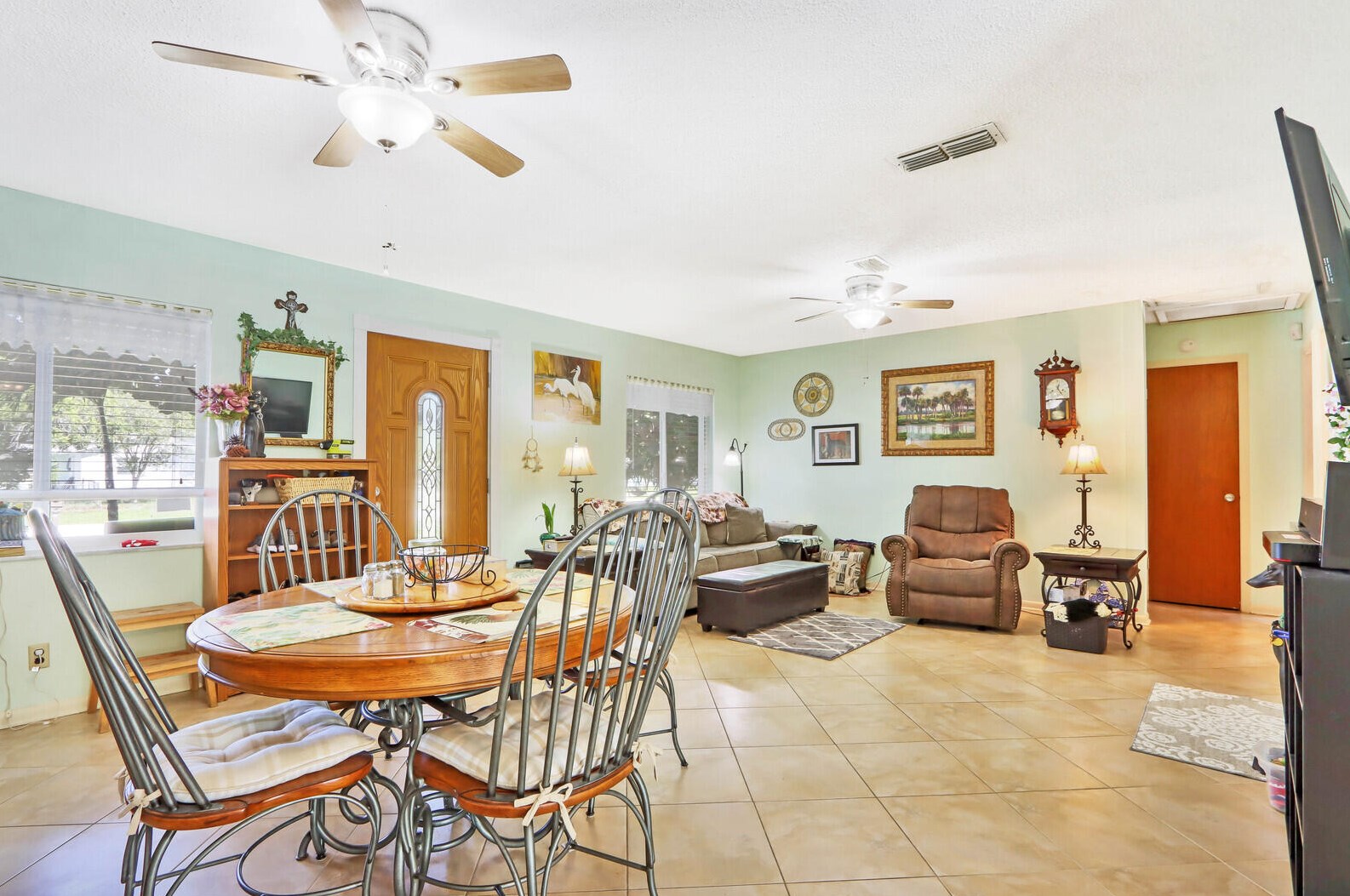 998 Mohican Blvd, Jupiter FL exterior