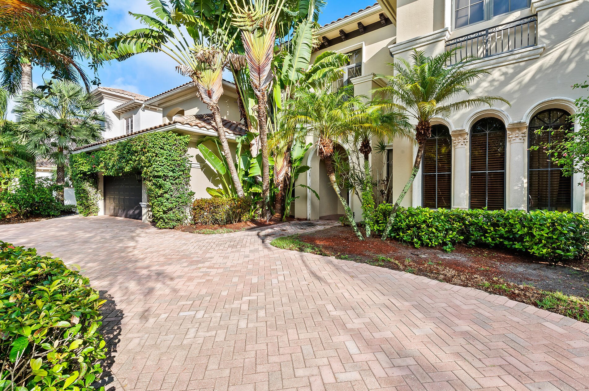 9455 Bridgebrook Dr, Boca Raton FL  33496-1039 exterior
