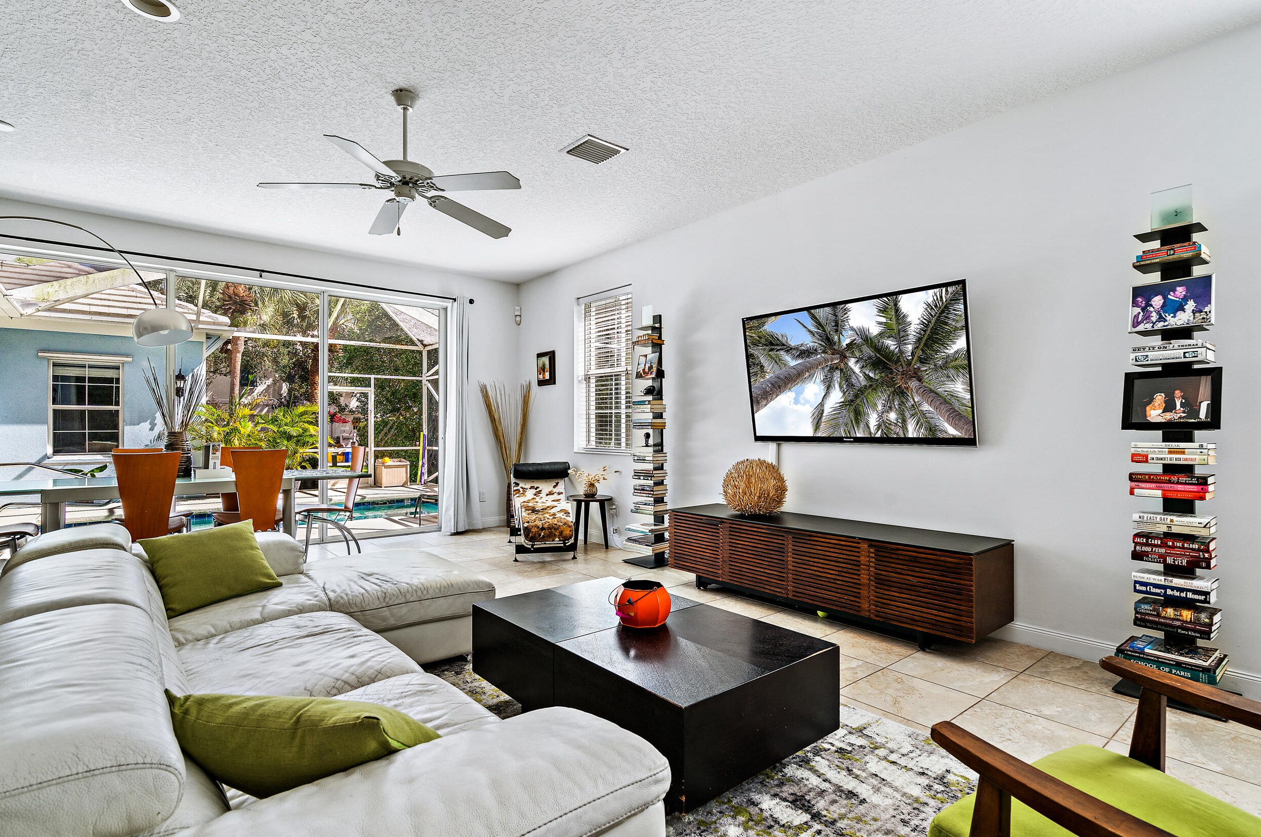 263 Caravelle Dr, Jupiter FL  33458-8203 exterior