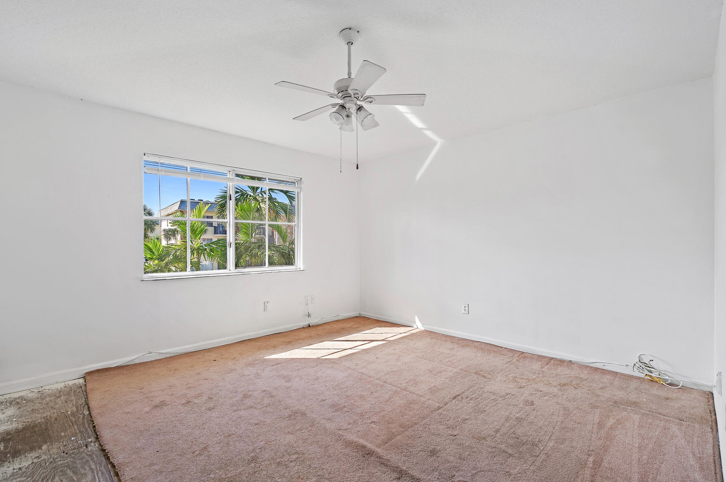 148 Palm Villas Way, Lake Worth FL 33461-1086 exterior