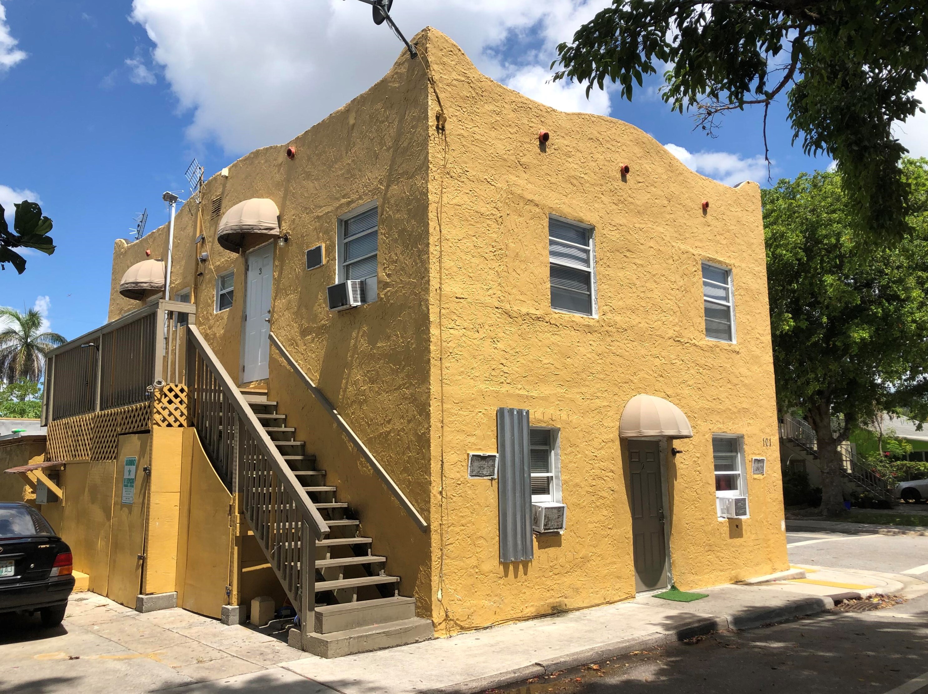 101 D St, Lake Worth FL 33460-2055 exterior