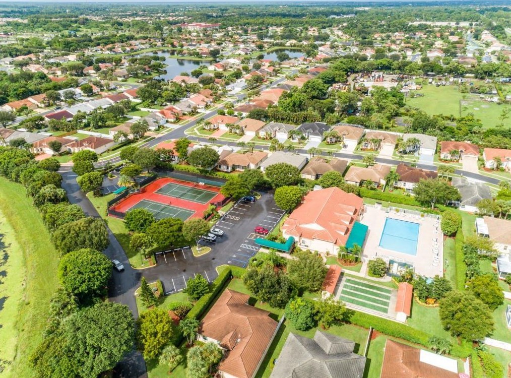 3864 Summer Chase Ct, Lake Worth FL  33467-2459 exterior