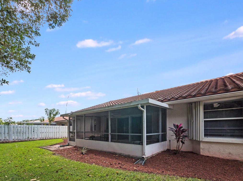 3864 Summer Chase Ct, Lake Worth FL  33467-2459 exterior