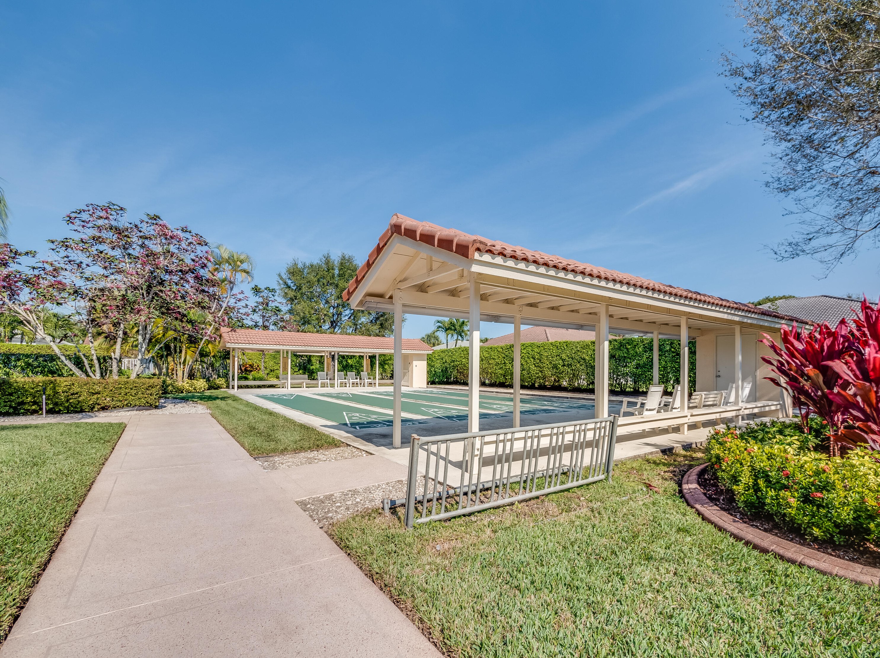 3864 Summer Chase Ct, Lake Worth FL  33467-2459 exterior