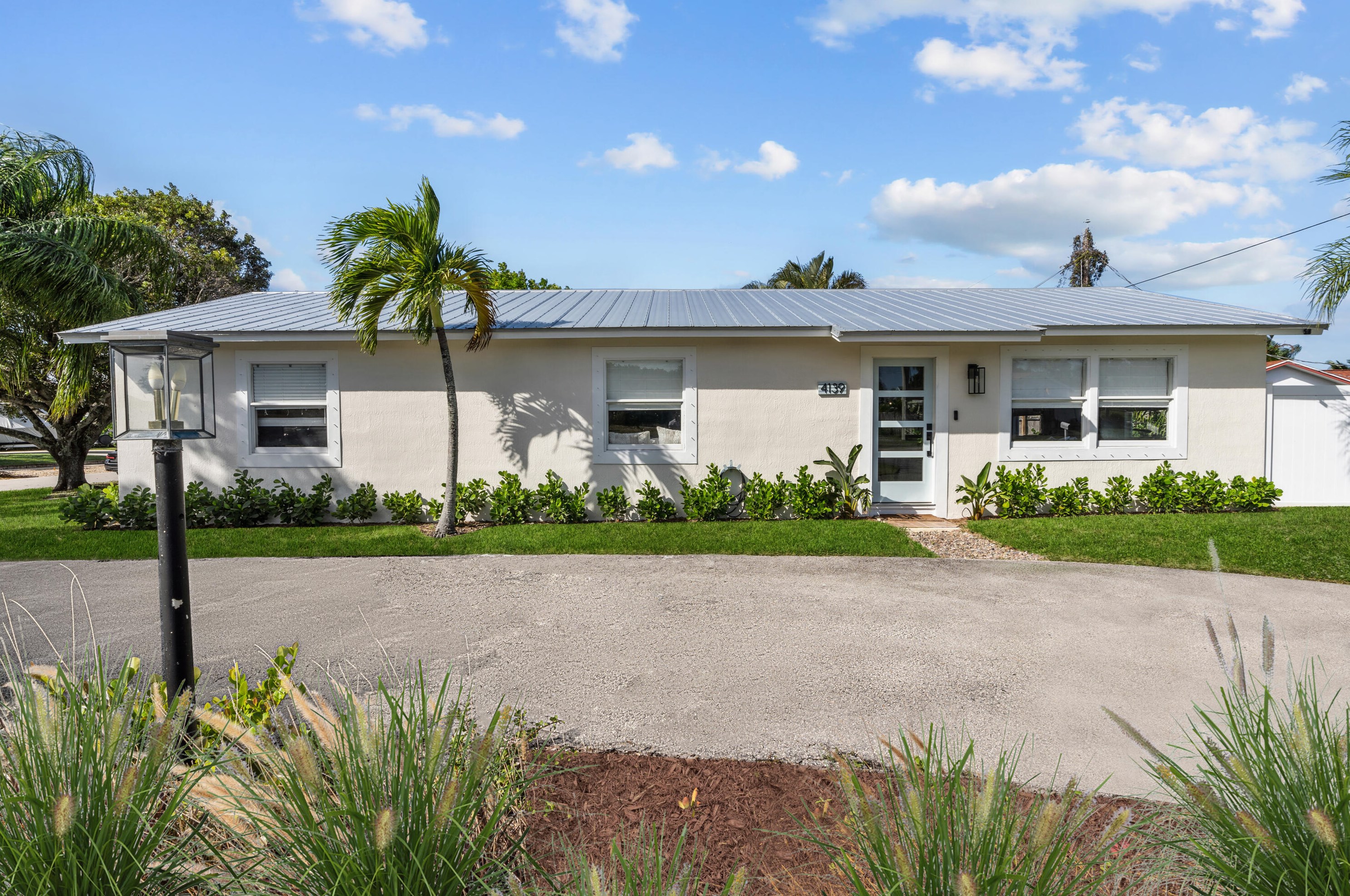 4139 Russell St, Jupiter FL  33469-2631 exterior