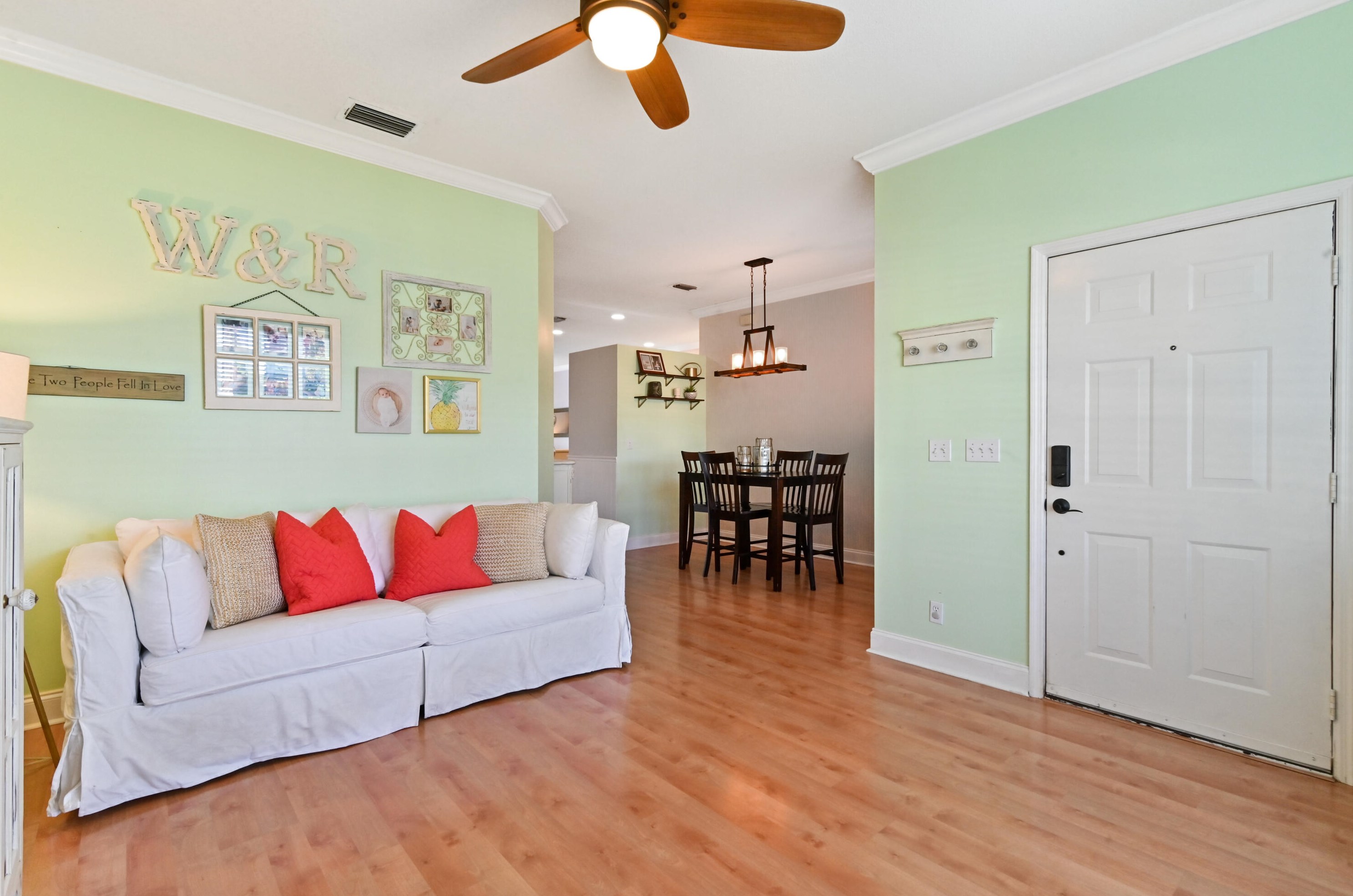 6262 Drake St, Jupiter FL 33458-6657 exterior