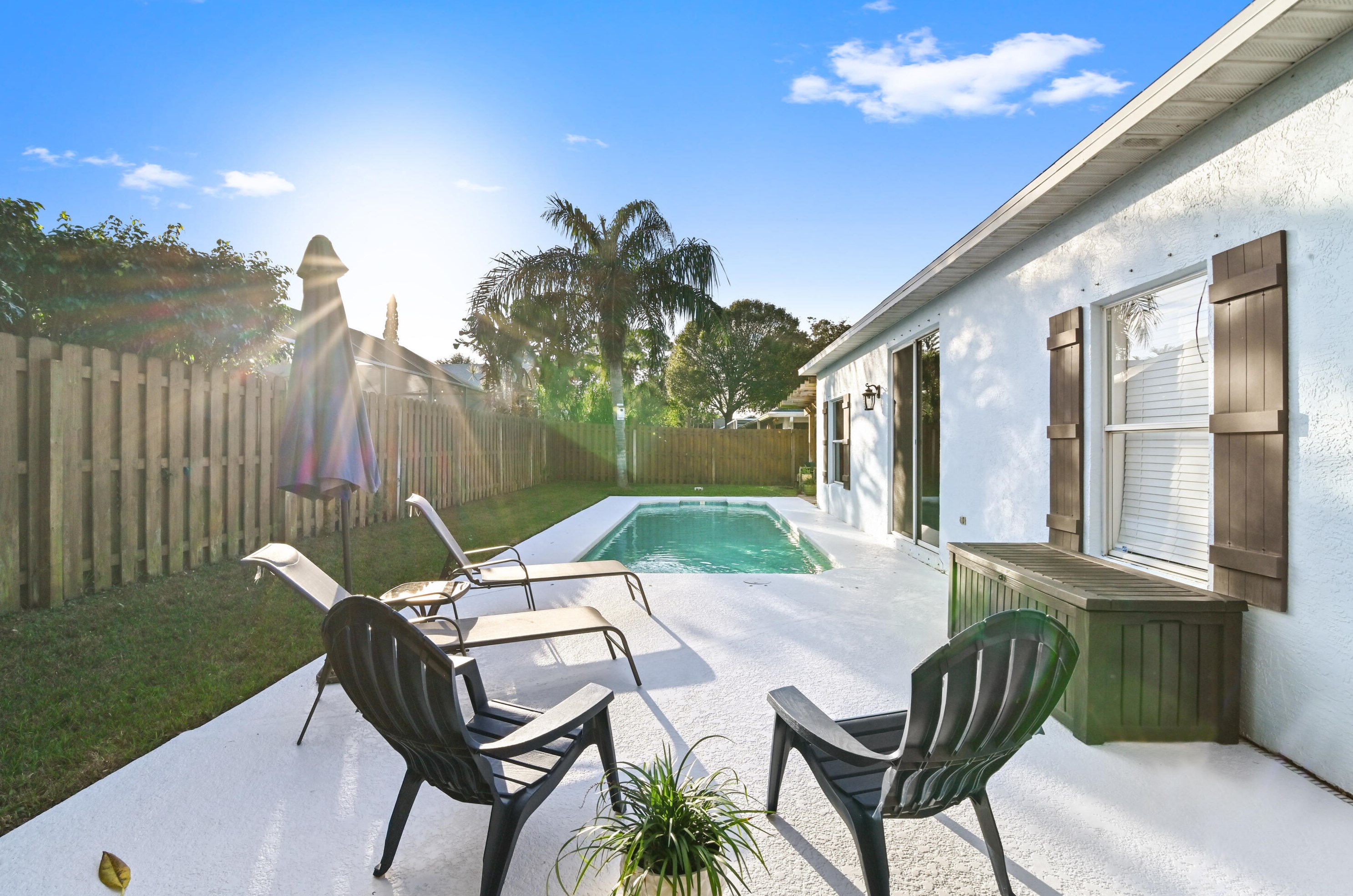 6262 Drake St, Jupiter FL 33458-6657 exterior