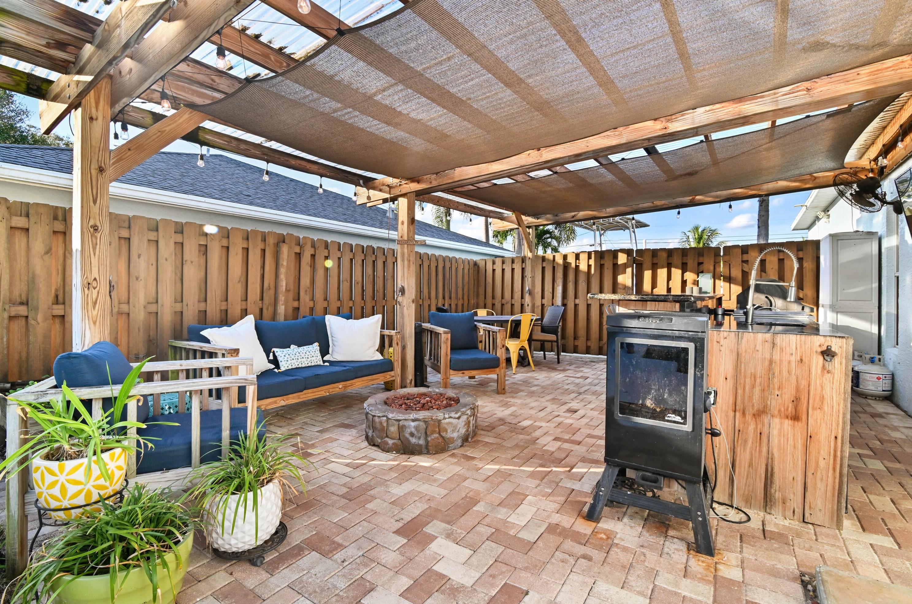 6262 Drake St, Jupiter FL 33458-6657 exterior