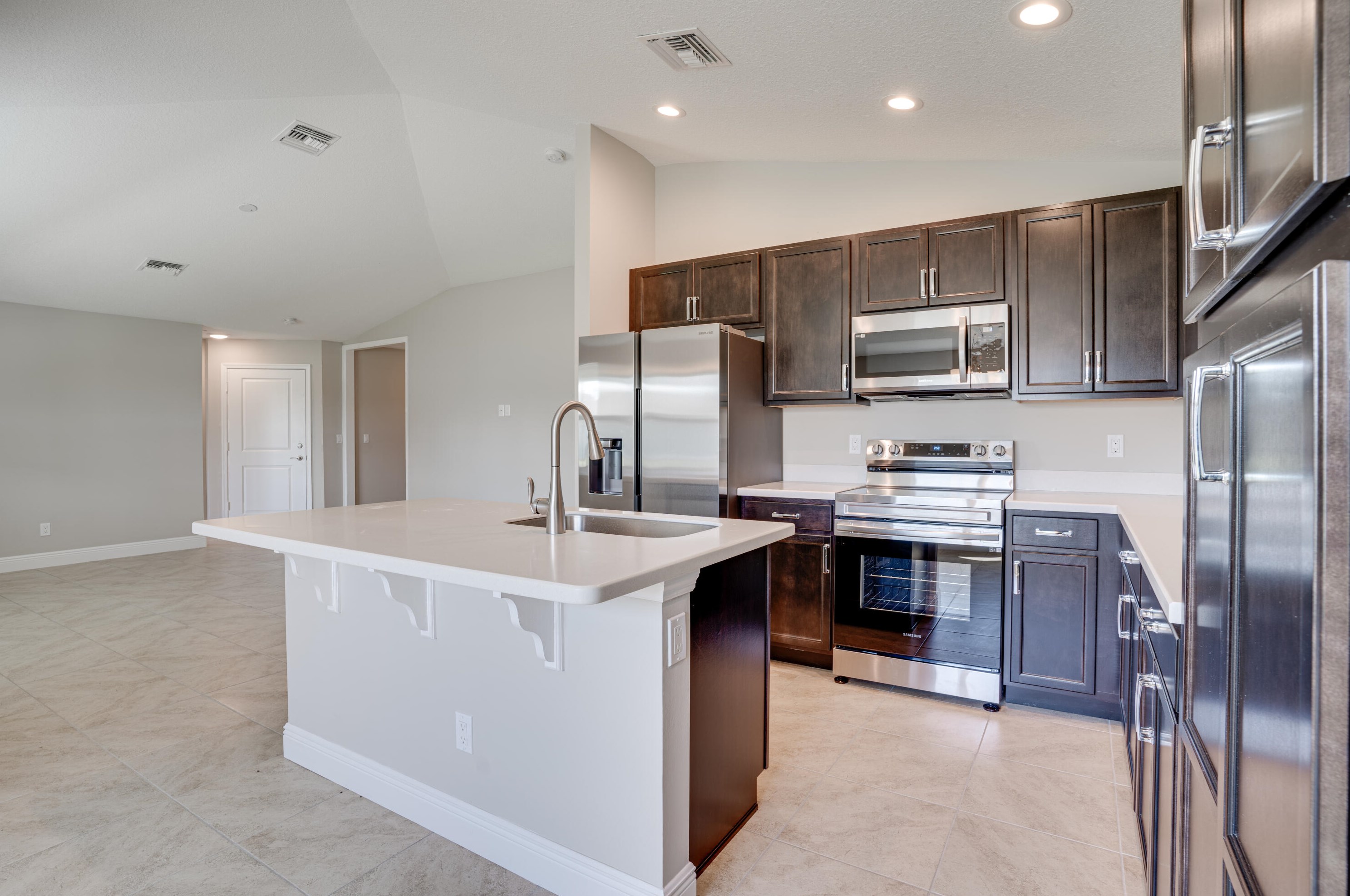 826 39 Ter, Okeechobee FL 34974-3801 exterior