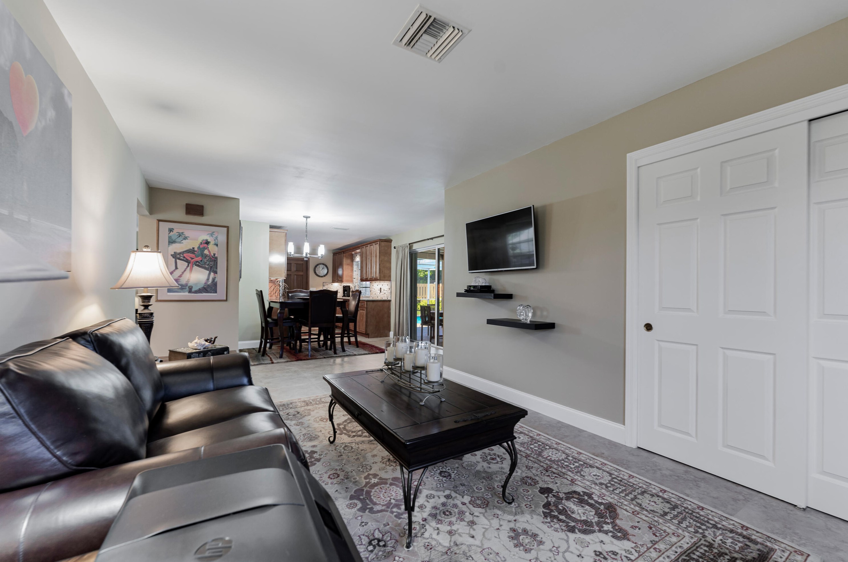 555 24 Ave, Boynton Beach FL 33426-8788 exterior