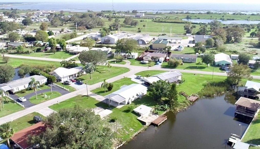 3611 23 Ave, Okeechobee FL 34972-1539 exterior