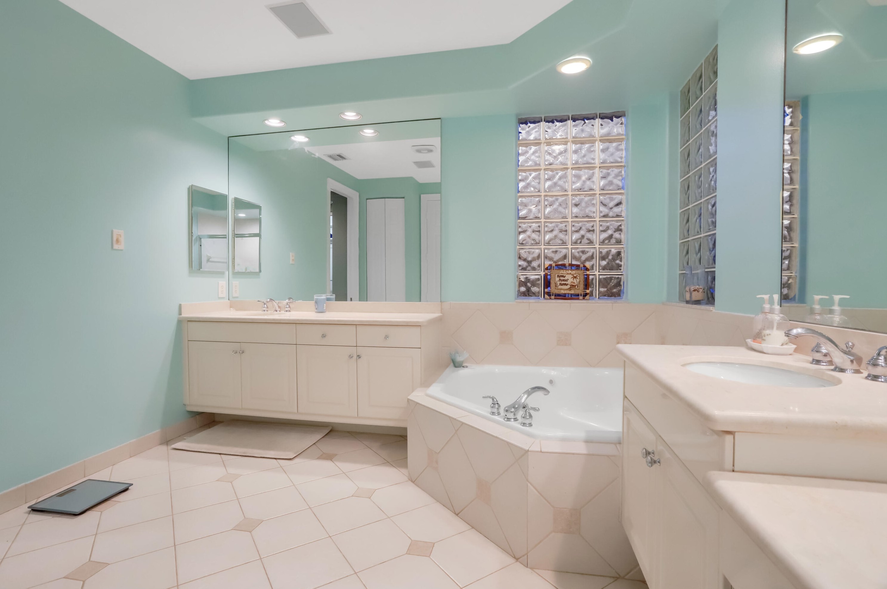 19614 Estuary Dr, Boca Raton FL  33498-6201 exterior