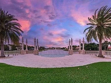 9811 Chantilly Point Ln, Lake Worth FL  33467-7085 exterior