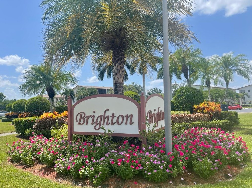37 Brighton A, Boca Raton FL 33434-2986 exterior