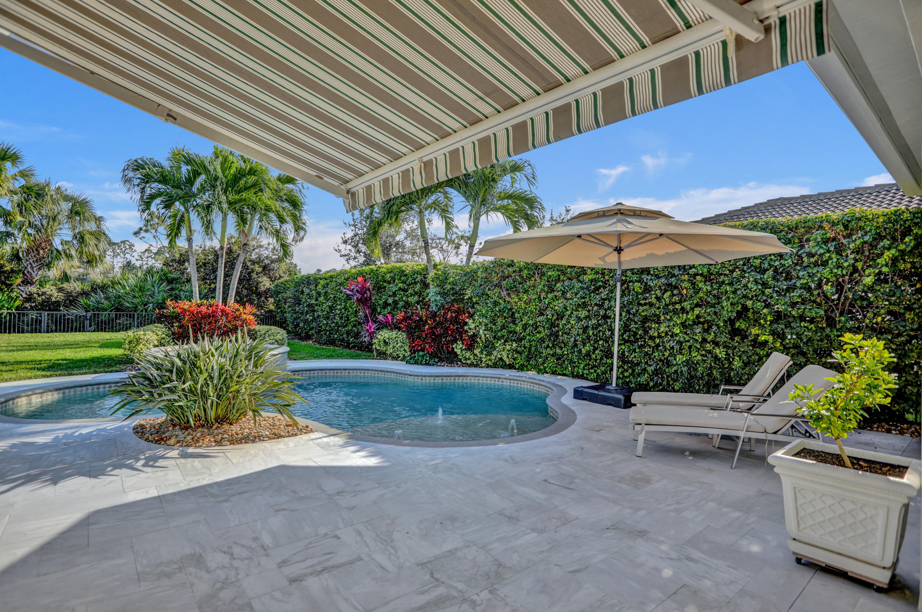 228 Carina Dr, Jupiter FL  33478-5454 exterior