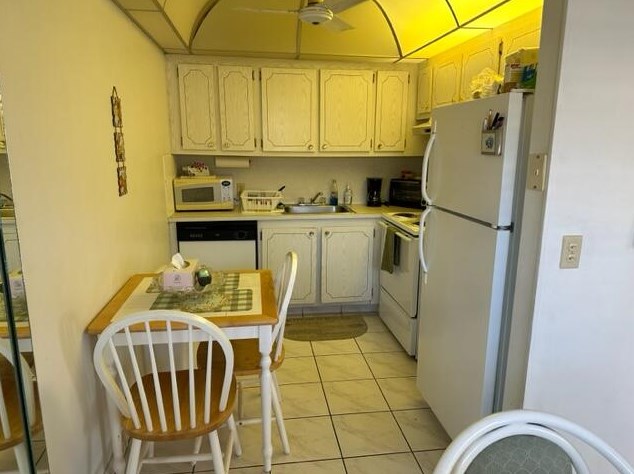 194 Dorset, Boca Raton FL  33434-3015 exterior