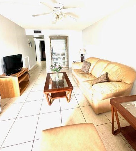 1017 Lincoln A, Boca Raton FL  33434-4610 exterior