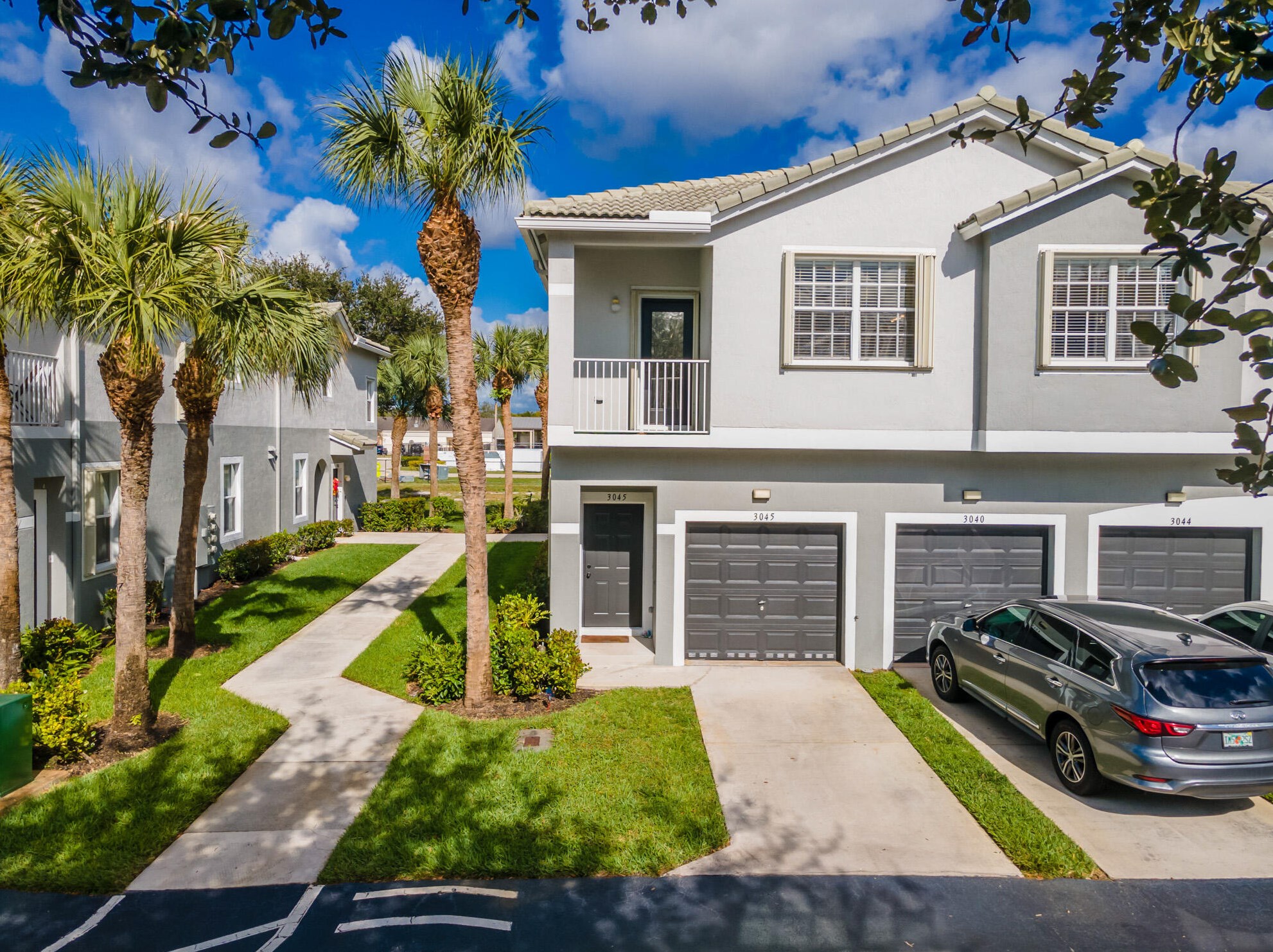 3045 Grandiflora Dr, Lake Worth FL  33467-2087 exterior