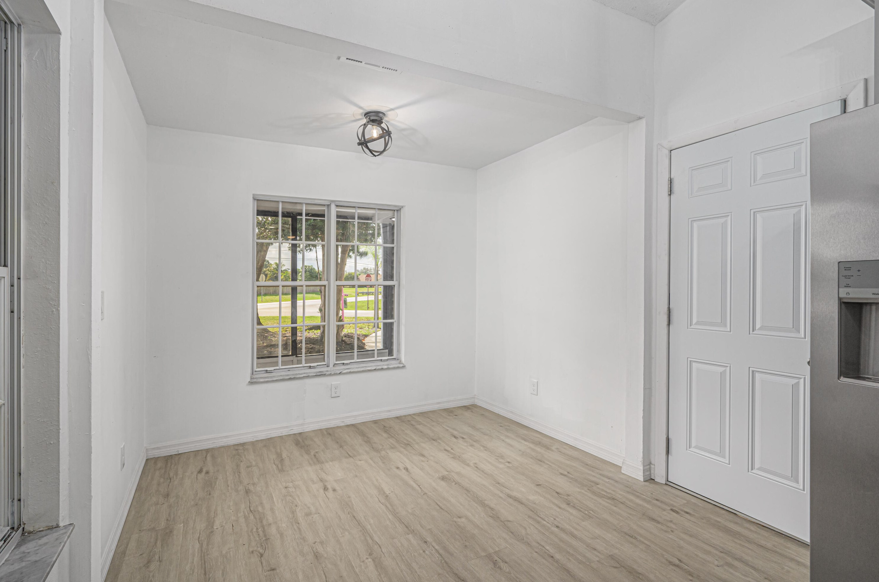 2095 Se Camden St, Port Saint Lucie, FL 34952