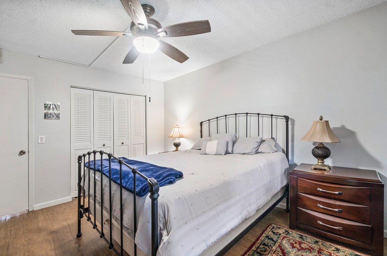 306 Fanshaw H, Boca Raton FL 33434-3050 exterior