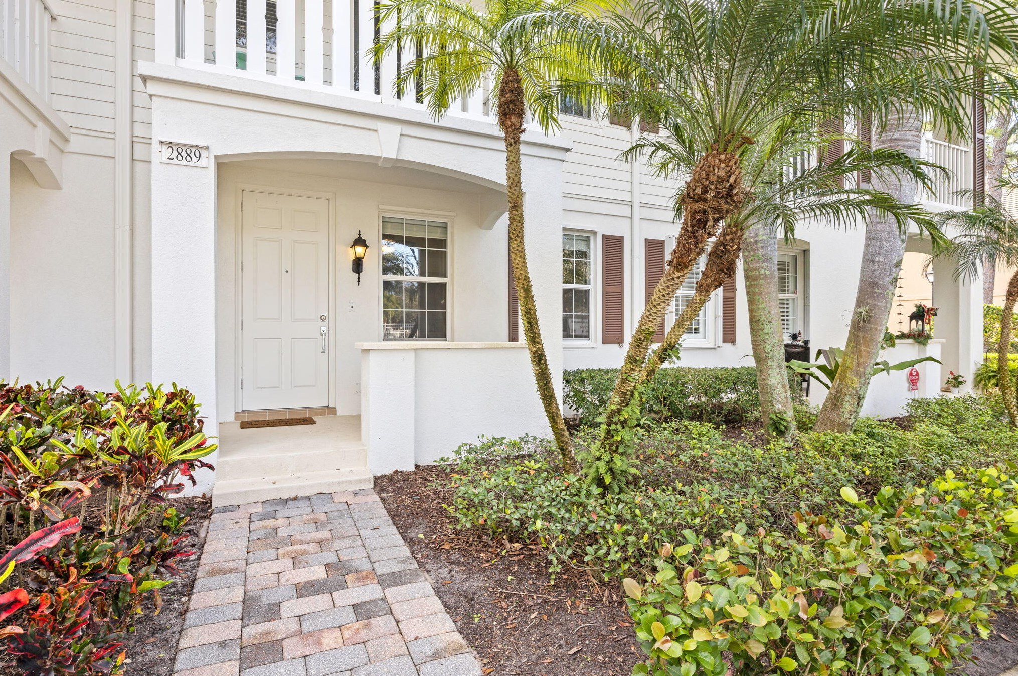 2889 Community Dr, Jupiter FL  33458-8216 exterior