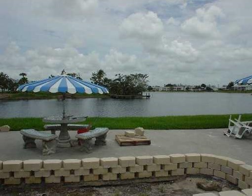 243 Camden J, West Palm Beach, FL 33417
