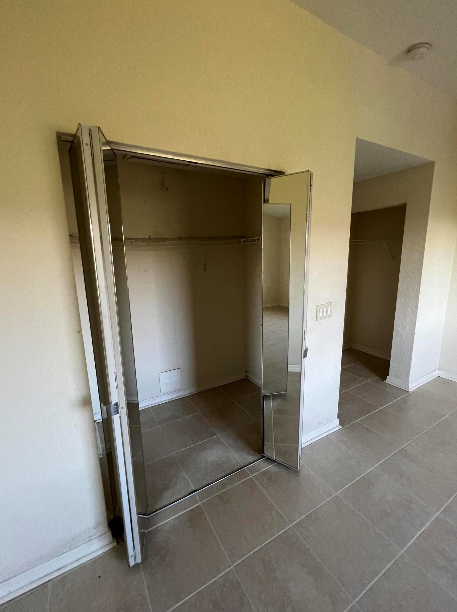 1942 5 St, Boynton Beach FL 33435-7506 exterior