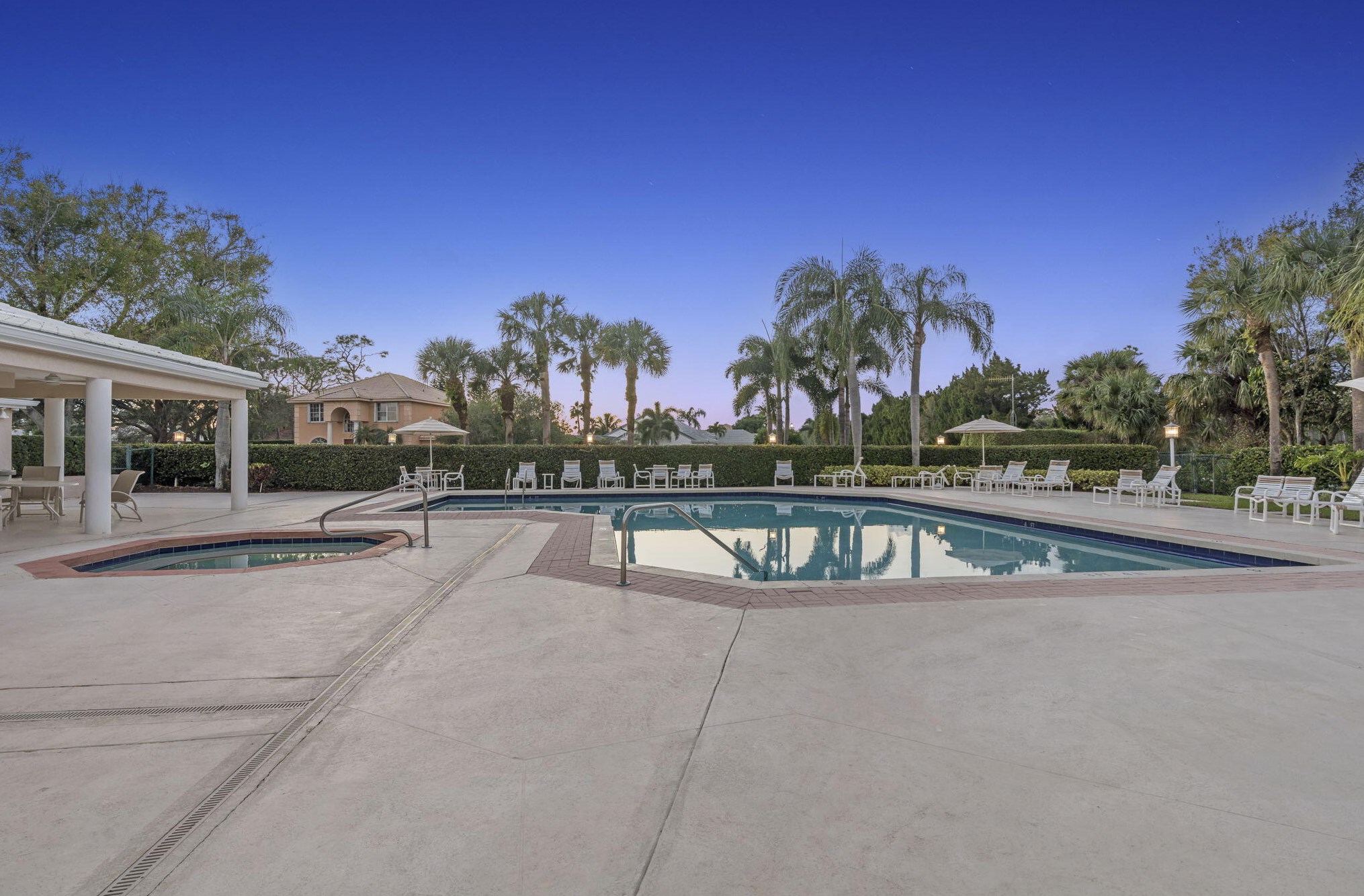 18149 Fairview Cir, Jupiter FL  33469-1807 exterior