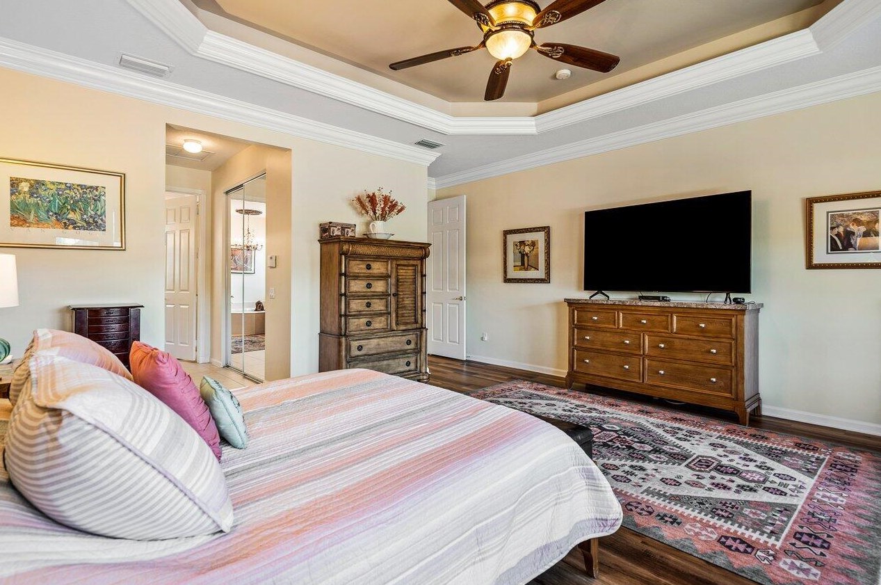 7038 Great Falls Cir, Boynton Beach FL  33437-3998 exterior