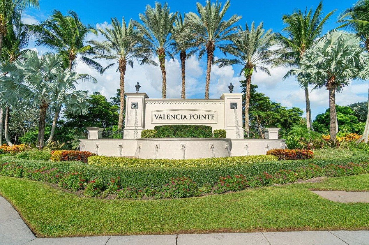 7038 Great Falls Cir, Boynton Beach FL  33437-3998 exterior