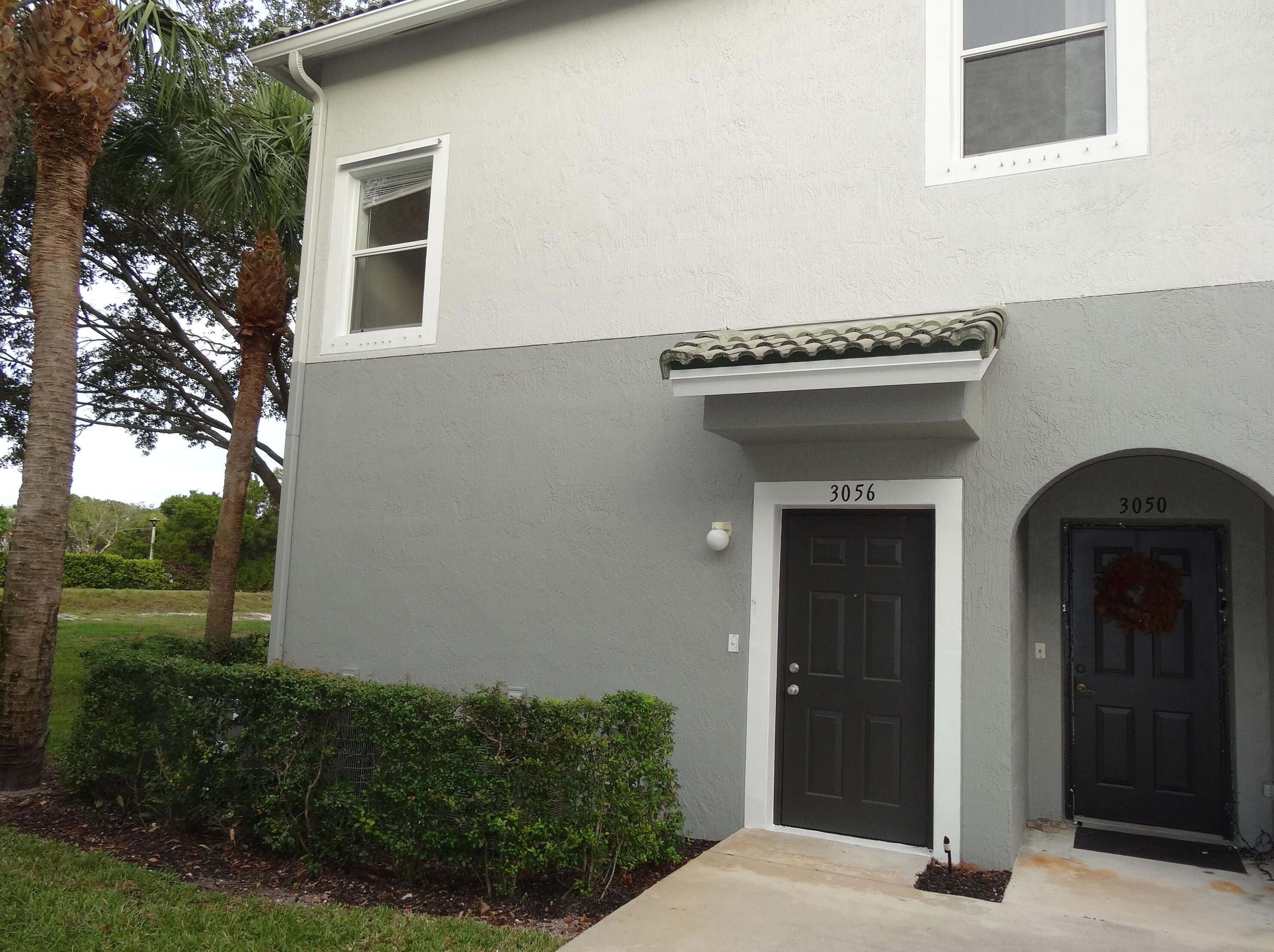 3056 Grandiflora Dr, Lake Worth FL  33467-2008 exterior