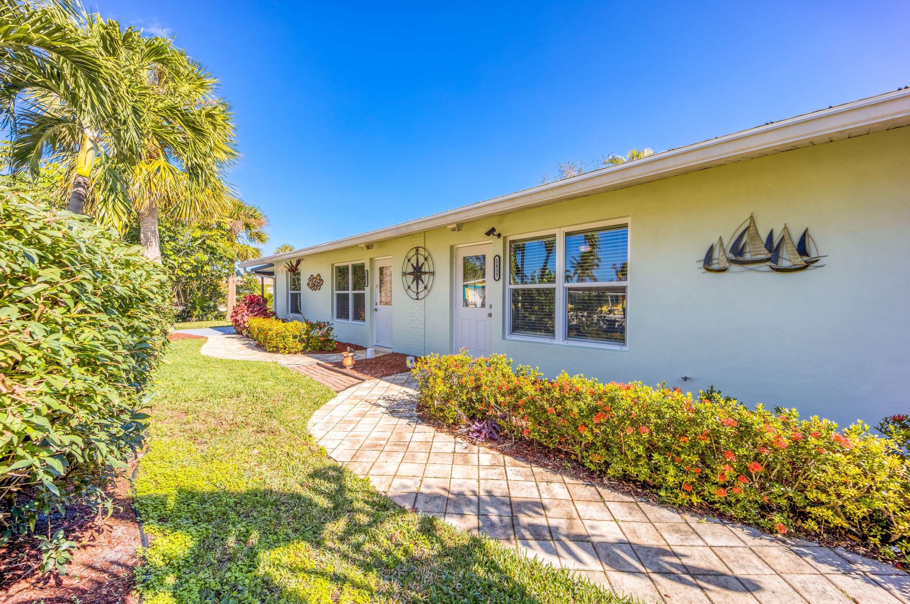 2435 Hideaway Ln, Stuart FL  34994-4810 exterior