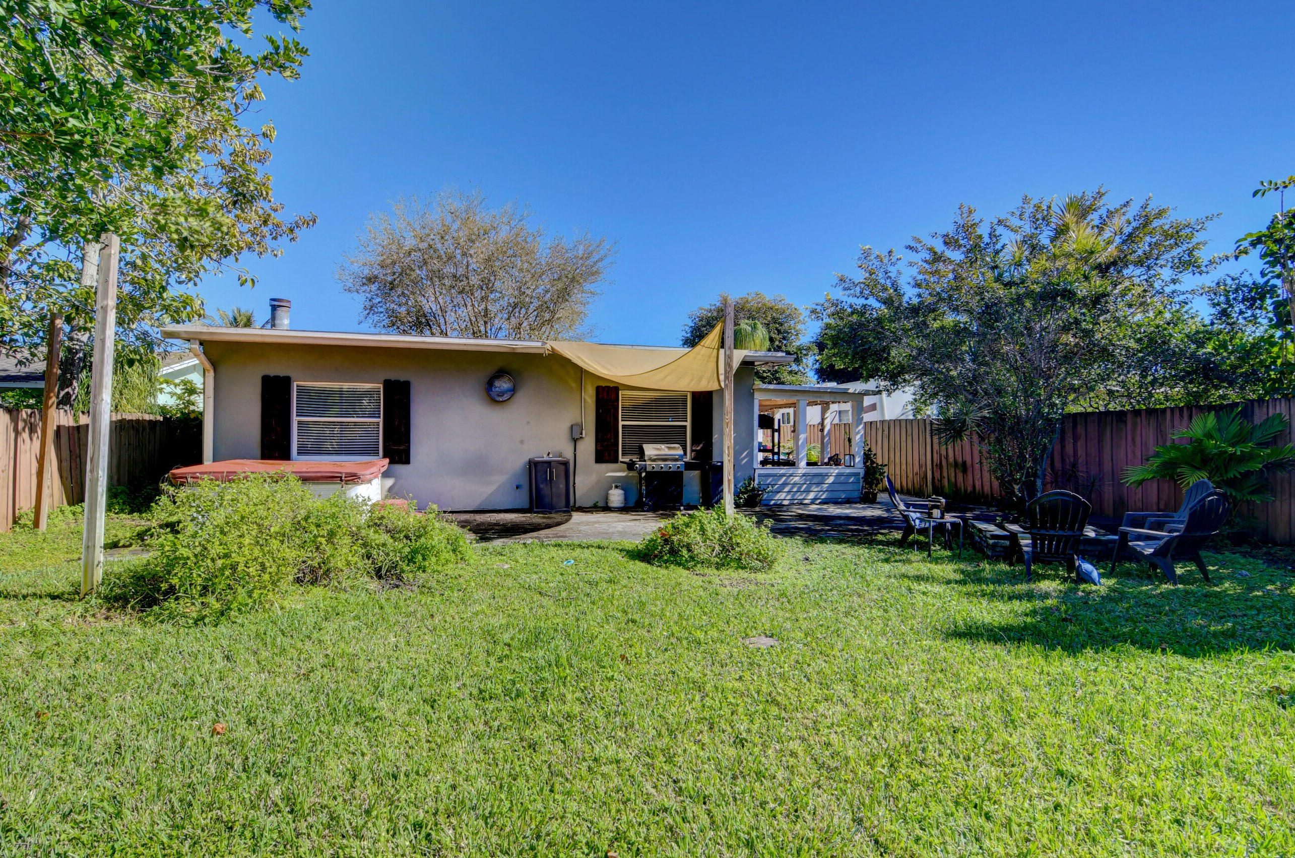 711 7 St, Boynton Beach FL 33426-3616 exterior