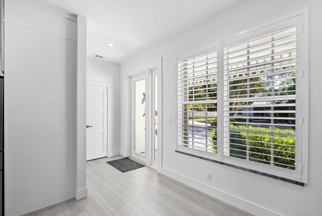 107 Faith Way, Jupiter FL  33458-3919 exterior