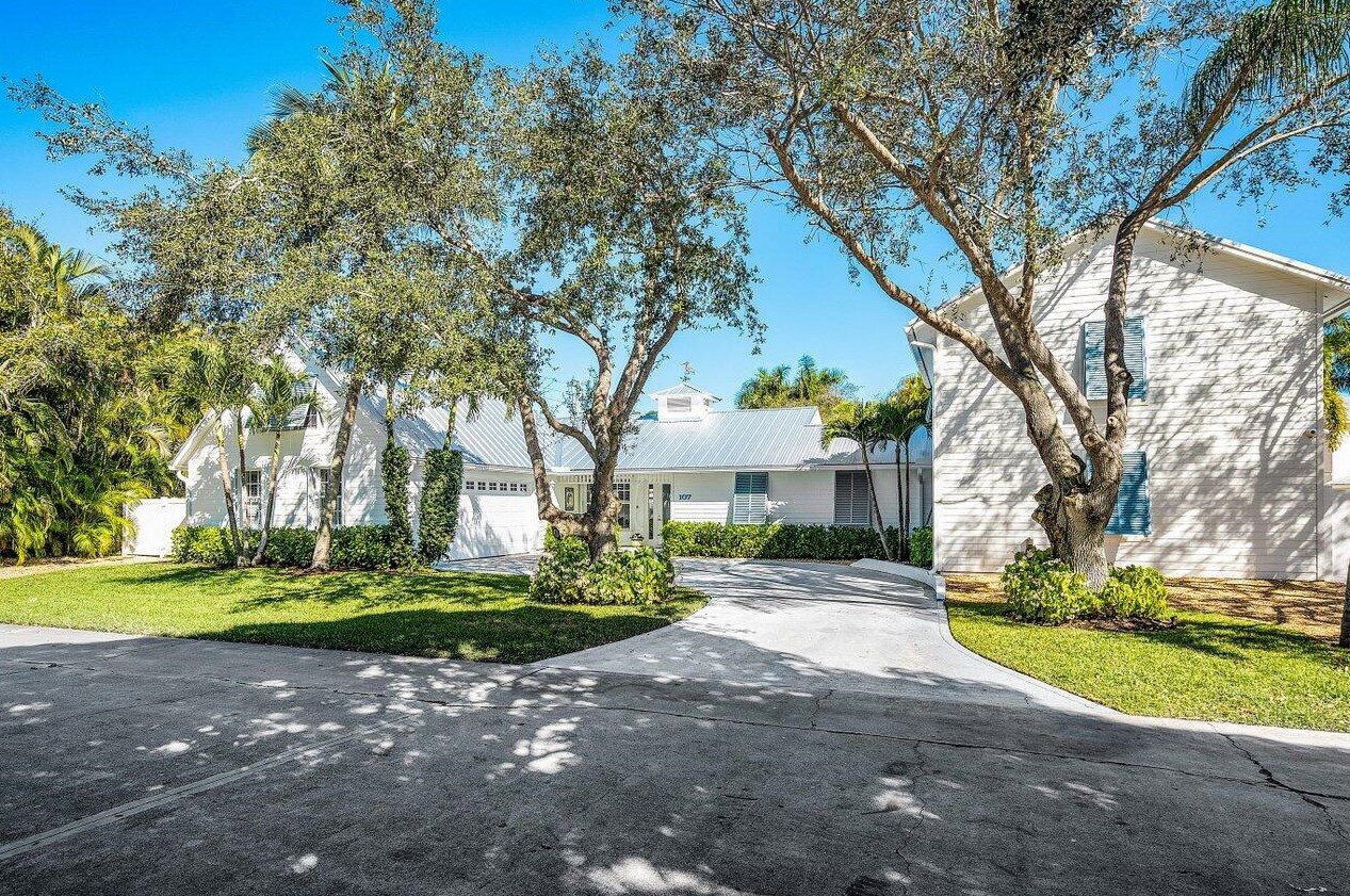 107 Faith Way, Jupiter FL  33458-3919 exterior