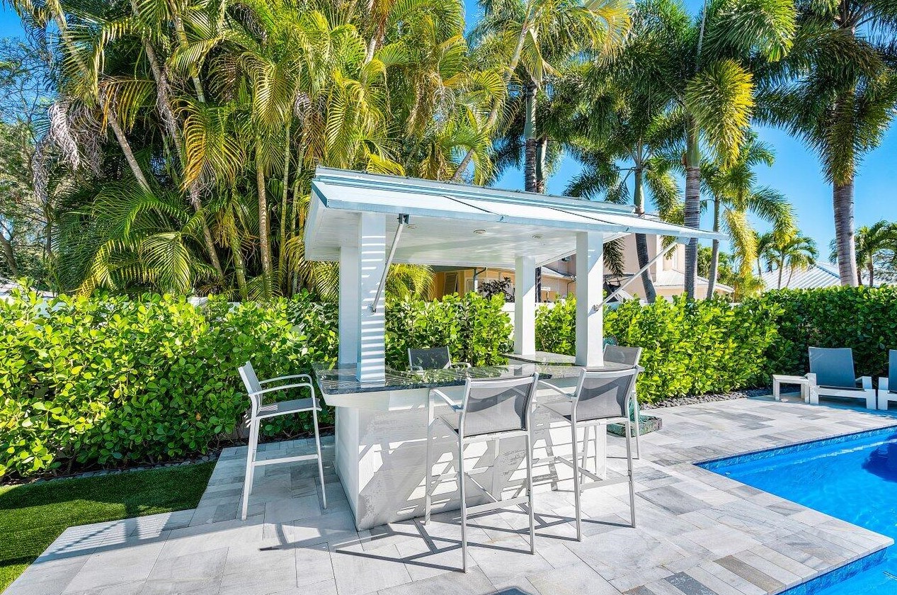 107 Faith Way, Jupiter FL  33458-3919 exterior