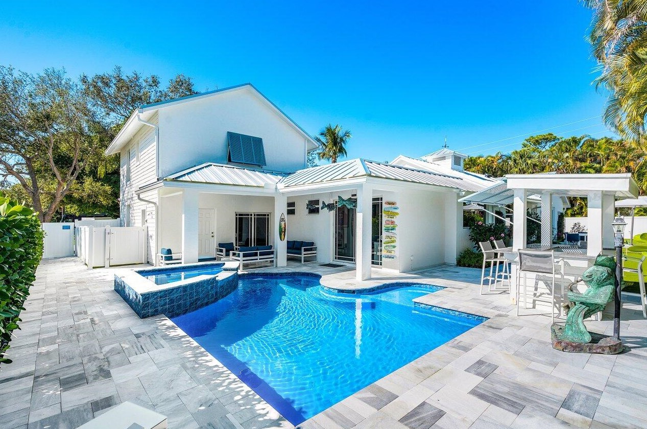 107 Faith Way, Jupiter FL  33458-3919 exterior