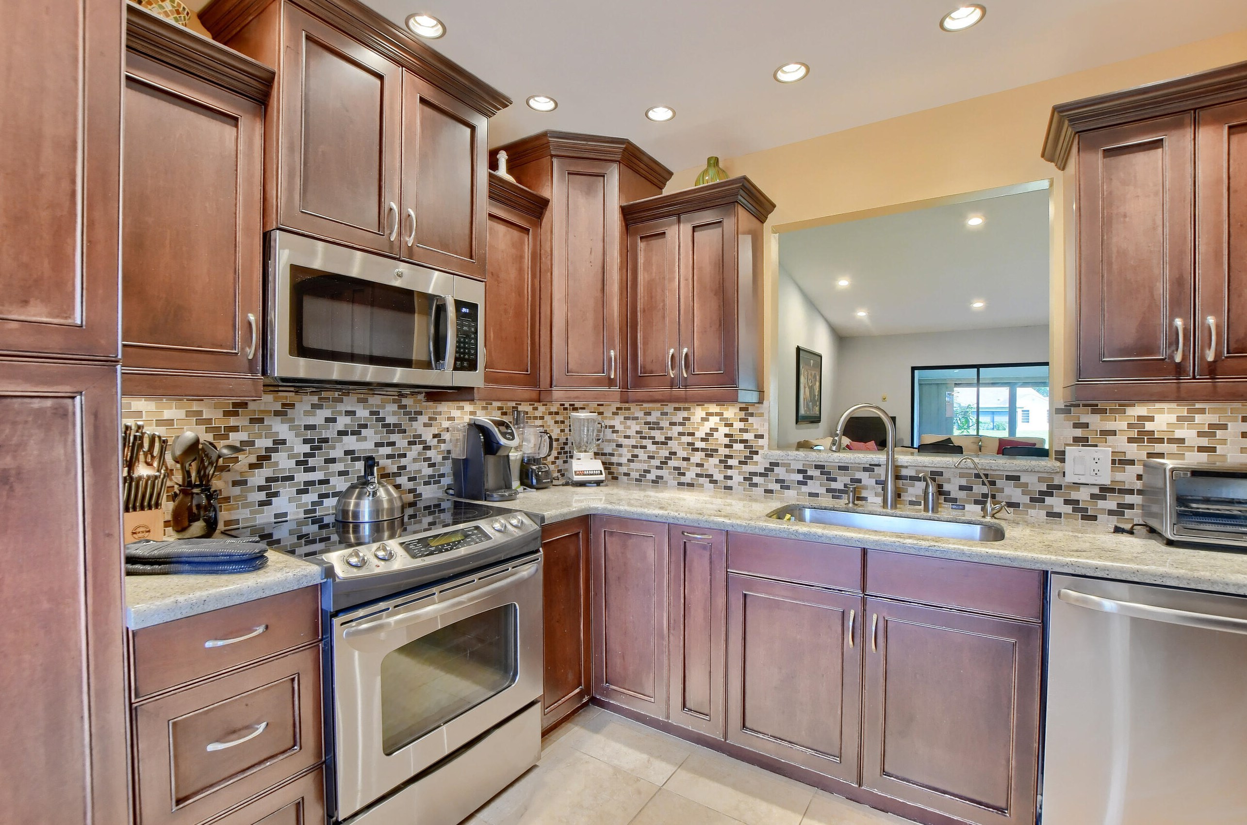 10768 Waterberry Dr, Boca Raton FL  33498-1689 exterior