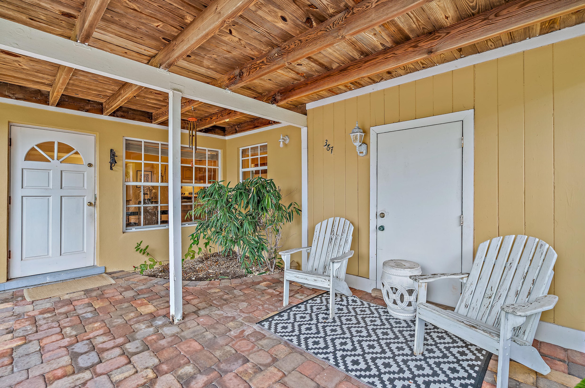 367 Elm Ave, Jupiter FL  33469-2913 exterior