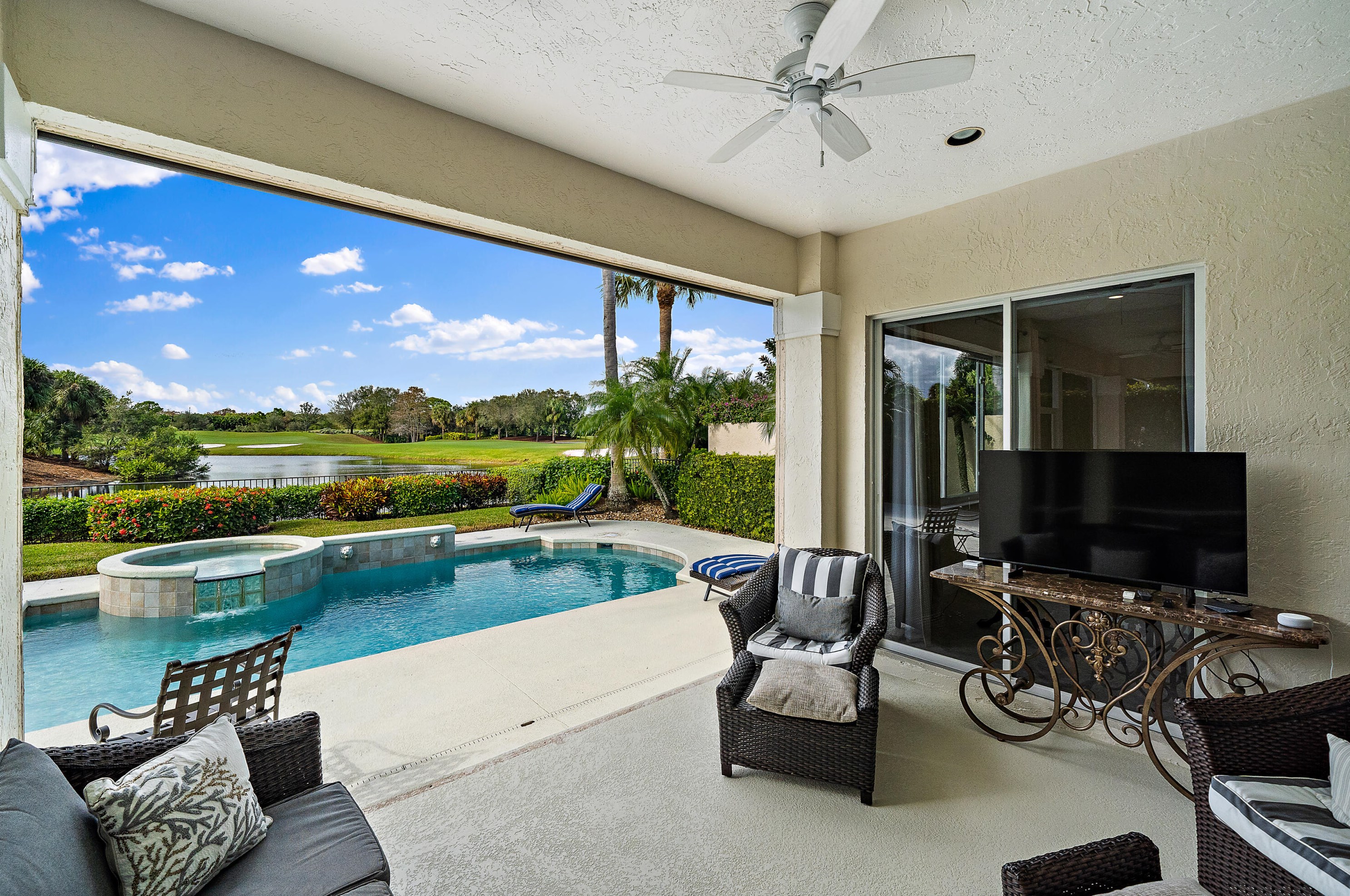 132 Golf Village Blvd, Jupiter FL  33458-7824 exterior