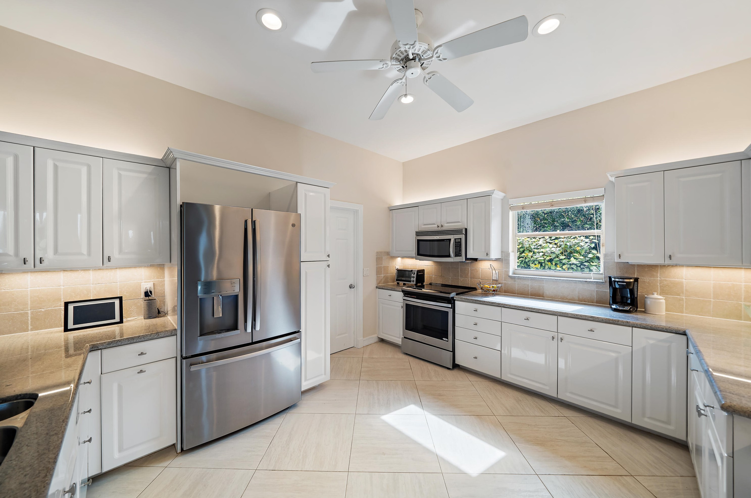 132 Golf Village Blvd, Jupiter FL  33458-7824 exterior