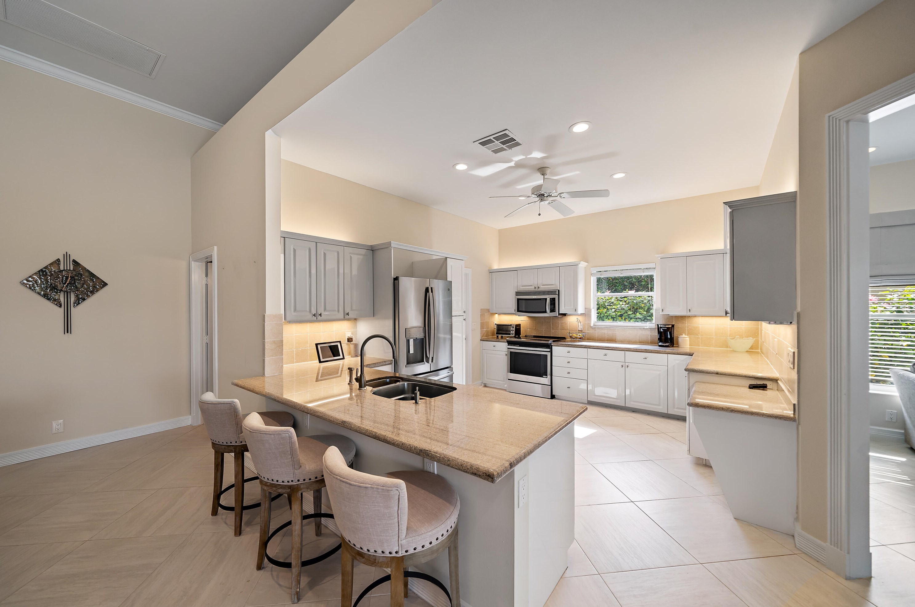 132 Golf Village Blvd, Jupiter FL  33458-7824 exterior