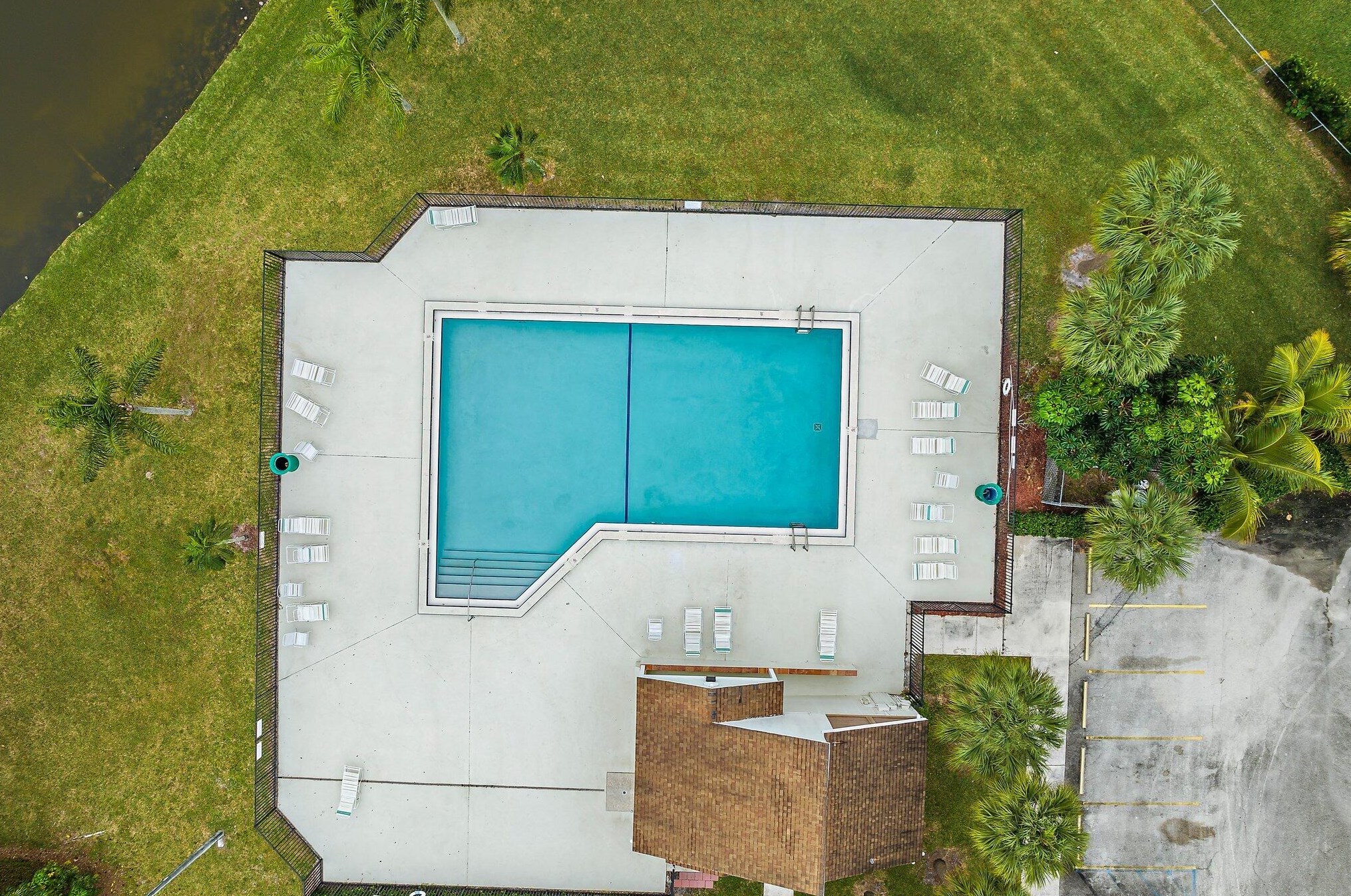 701 Stonewood Ct, Jupiter FL  33458-5593 exterior