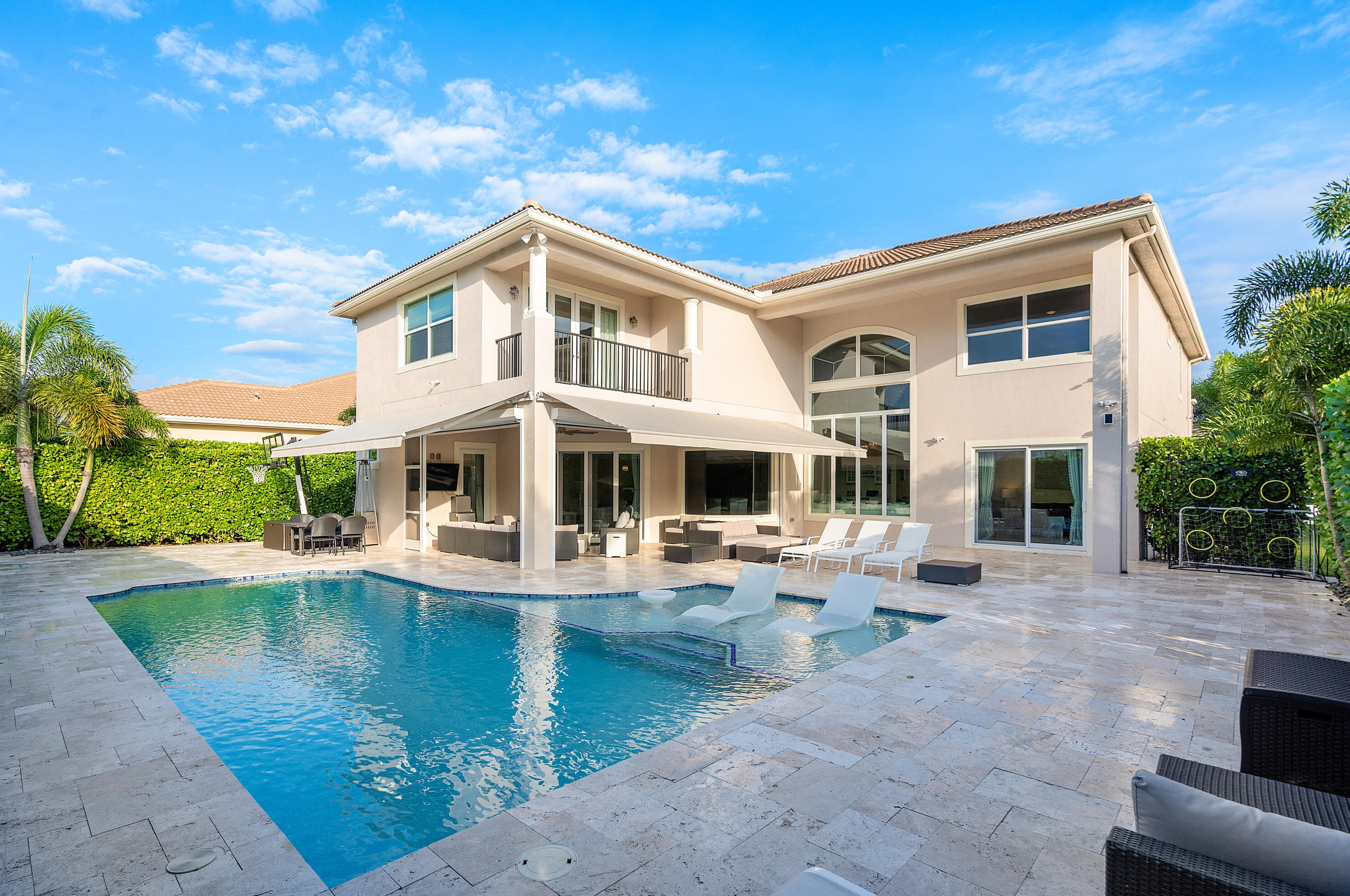 141 Sonata Dr, Jupiter FL  33478-5406 exterior