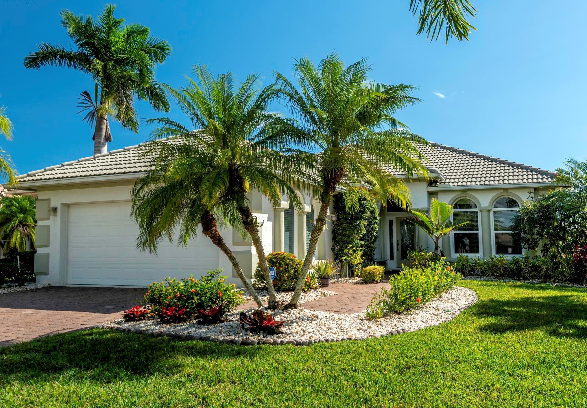 1290 Red Oak Way, Jensen Beach FL  34957-3476 exterior