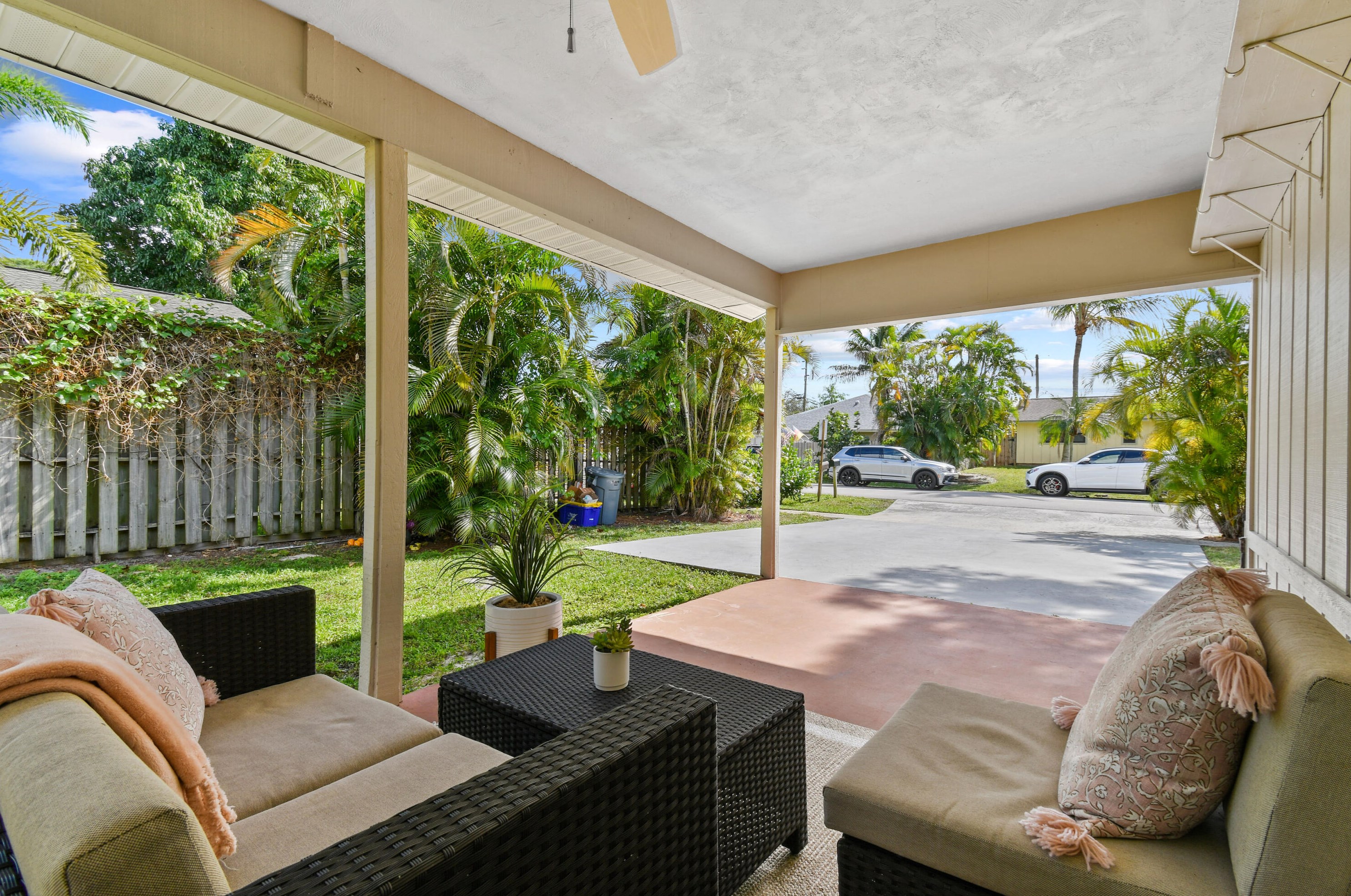 6027 Roger St, Jupiter FL  33458-6726 exterior