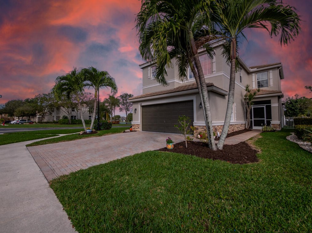 10215 Foal Rd, Lake Worth FL  33449-5446 exterior